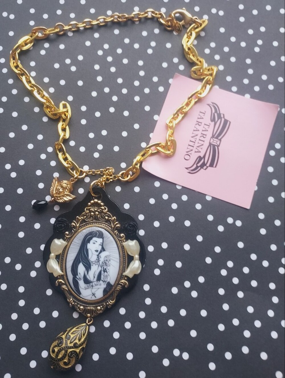 Tarina Tarantino pretty lady Gold black color Chain Cameo Necklace